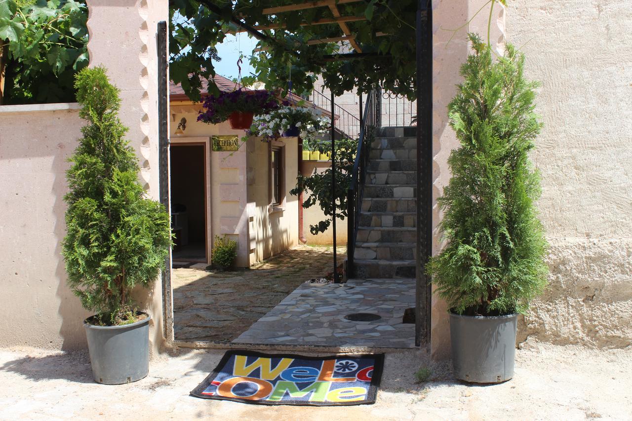 Cappadocia Panda Hostel เกอเรเม ภายนอก รูปภาพ